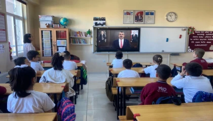 Haftanın ilk dersinde Bakan Tekin’den videolu mesaj