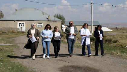 Muş’ta kız çocukları okusun diye sahadalar... Devamsız 4 kız öğrenci daha eğitime kazandırıldı