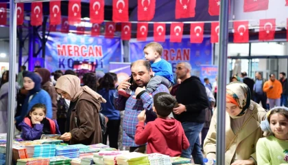 Yazarlar ve okurlar Malatya’da buluştu