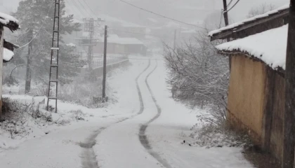 Bilecik Pazaryeri’nde kar yağışı başladı