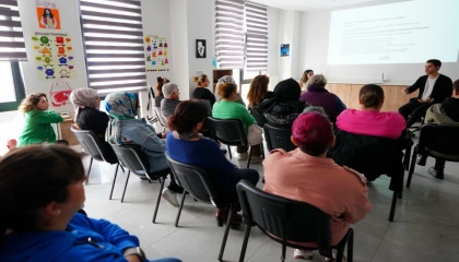 İstanbul Beylikdüzü’nde biliçlendirme semineri düzenlendi