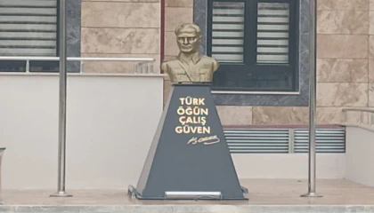 İşte şimdi yakıştı! Keşan’daki o büst yenilendi!