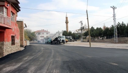 Kayseri Talas’ta Alaybeyli’ye yeni meydan