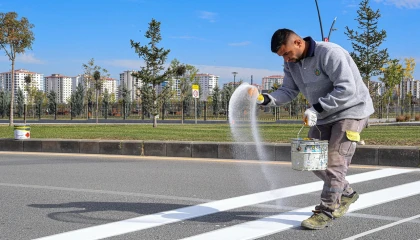 Malatya’da trafik güvenliği için yol çizgi çalışması yapıldı