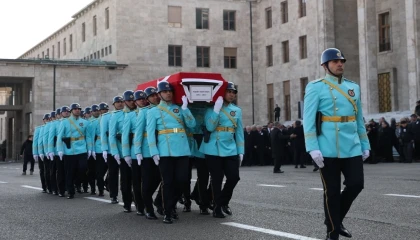 Eski bakan Nahit Menteşe son yolculuğuna uğurlandı