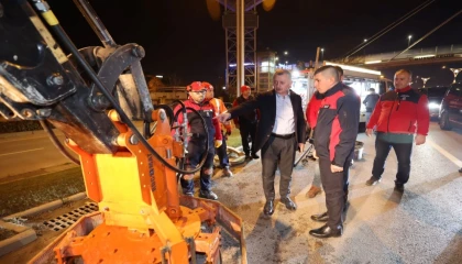 Kocaeli Büyükşehir yeni yıla yol bakımıyla girdi