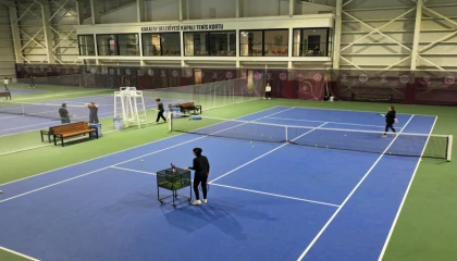 Konya Karatay tenis tutkunlarının yeni mekanı oldu