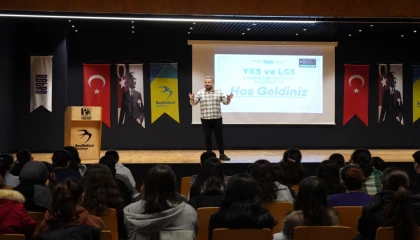 LGS ve YKS adayları için “Kazandıran Taktikler Semineri” düzenlendi