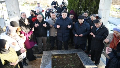 Müftü Raşit Efendi ve Hüseyin Yazır mezarları başında anıldı