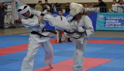 Bursa Yıldırım’da karate rüzgarı