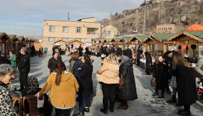 Kayseri Talas’ta Maharetli Eller’e büyük övgü