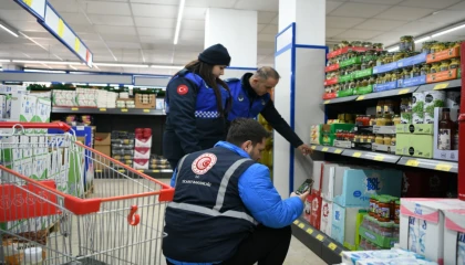 Kocaeli Çayırova’da marketlere sıkı denetim