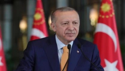 Cmhurbaşkanı Erdoğan: Şehitlerimizin aziz hatıralarını hürmetle yâd edeceğiz