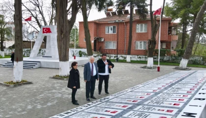 Mustafakemalpaşa’da şehitlik 18 Mart için yenilendi