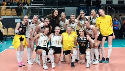 VakıfBank, Nilüfer engelini 3 sette geçti